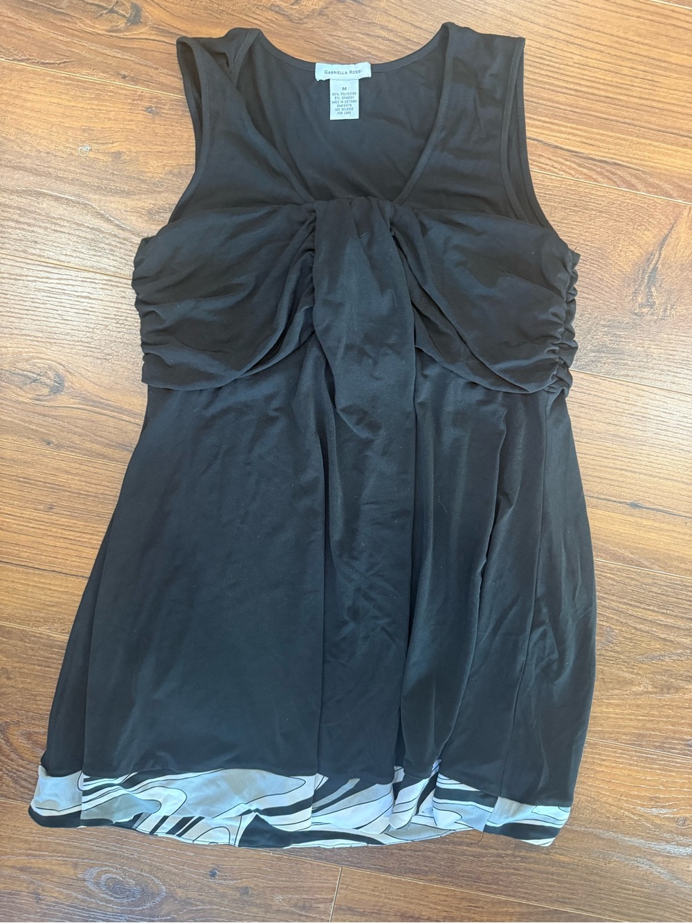 Women's Black Sweater - Classic Medium